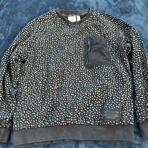 Men’s Medium Adidas Sweater With reflective dots